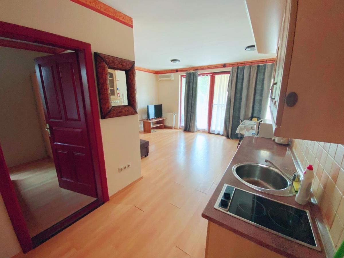Ddb Apartman Шіофок Екстер'єр фото